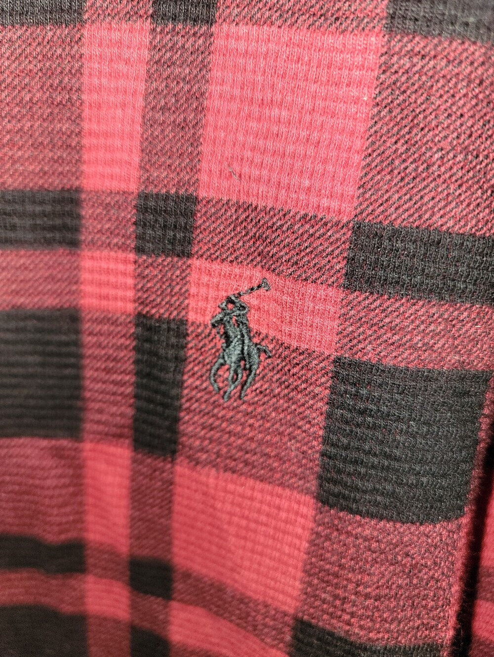 Polo Ralph Lauren Red & Black Plaid Mens Sz M Waffle Texture Crewneck Sweater - Picture 2 of 4